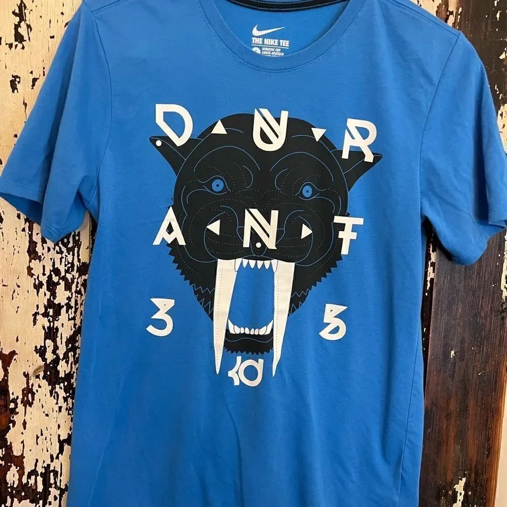 Nike Men’s Kevin Durant T-shirt. Size Small.